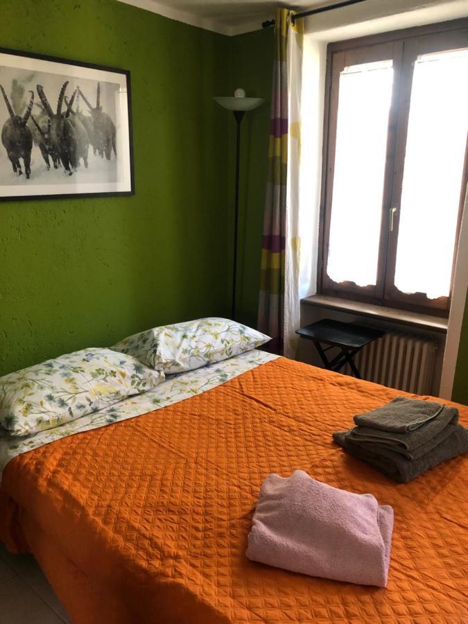 La Casa Di Rox Ad Aosta - Small Holiday Apartment In Central Aosta - Alloggio Ad Uso Turistico - Vda - Aosta - N 0304 Екстер'єр фото